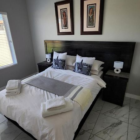 One Bedroom Unit With Kitchenette In Langebaan Country Estate - Solar Power Esterno foto