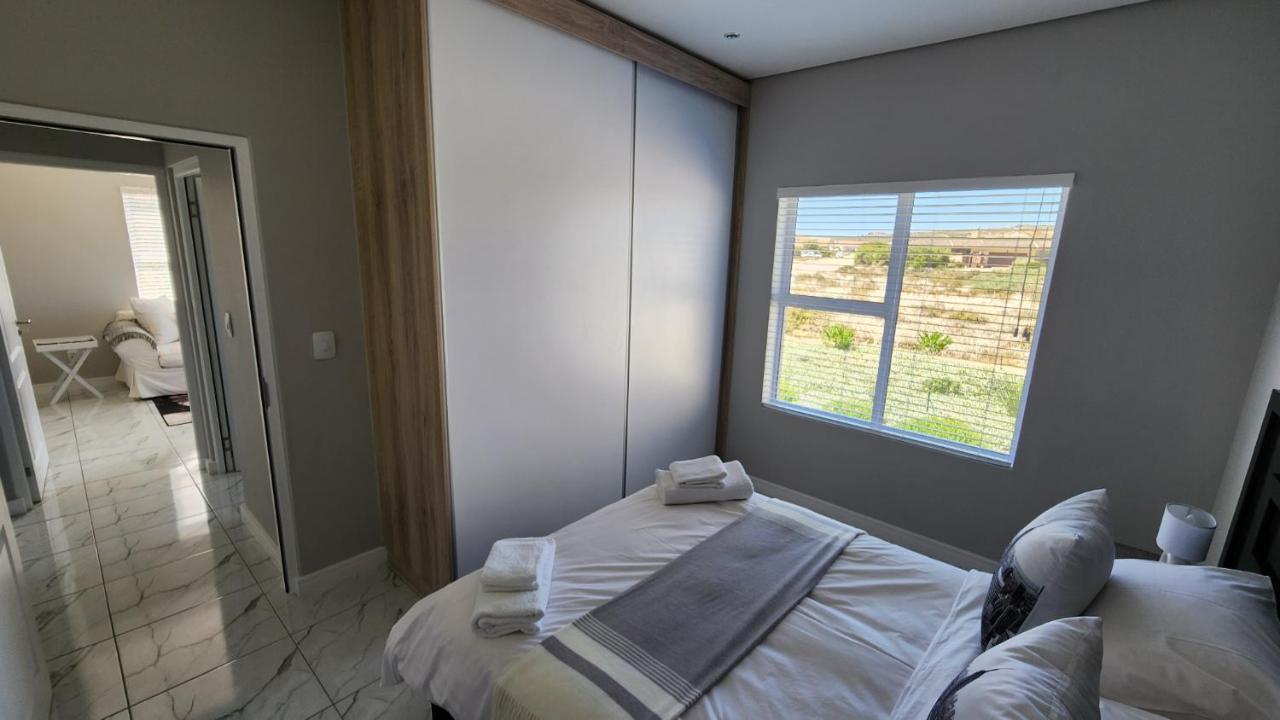 One Bedroom Unit With Kitchenette In Langebaan Country Estate - Solar Power Esterno foto